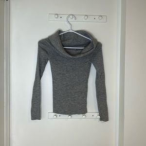 Wilfred from Aritzia stretch knit cowl neck sweater size XS